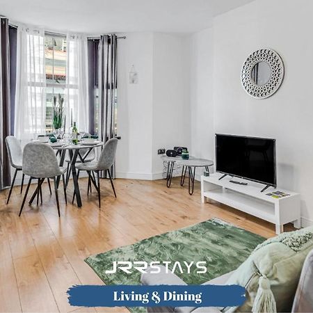 Cardiff Stylish 2 Bedroom Sleeps 6 Wi-Fi - Jrr Stays Екстер'єр фото